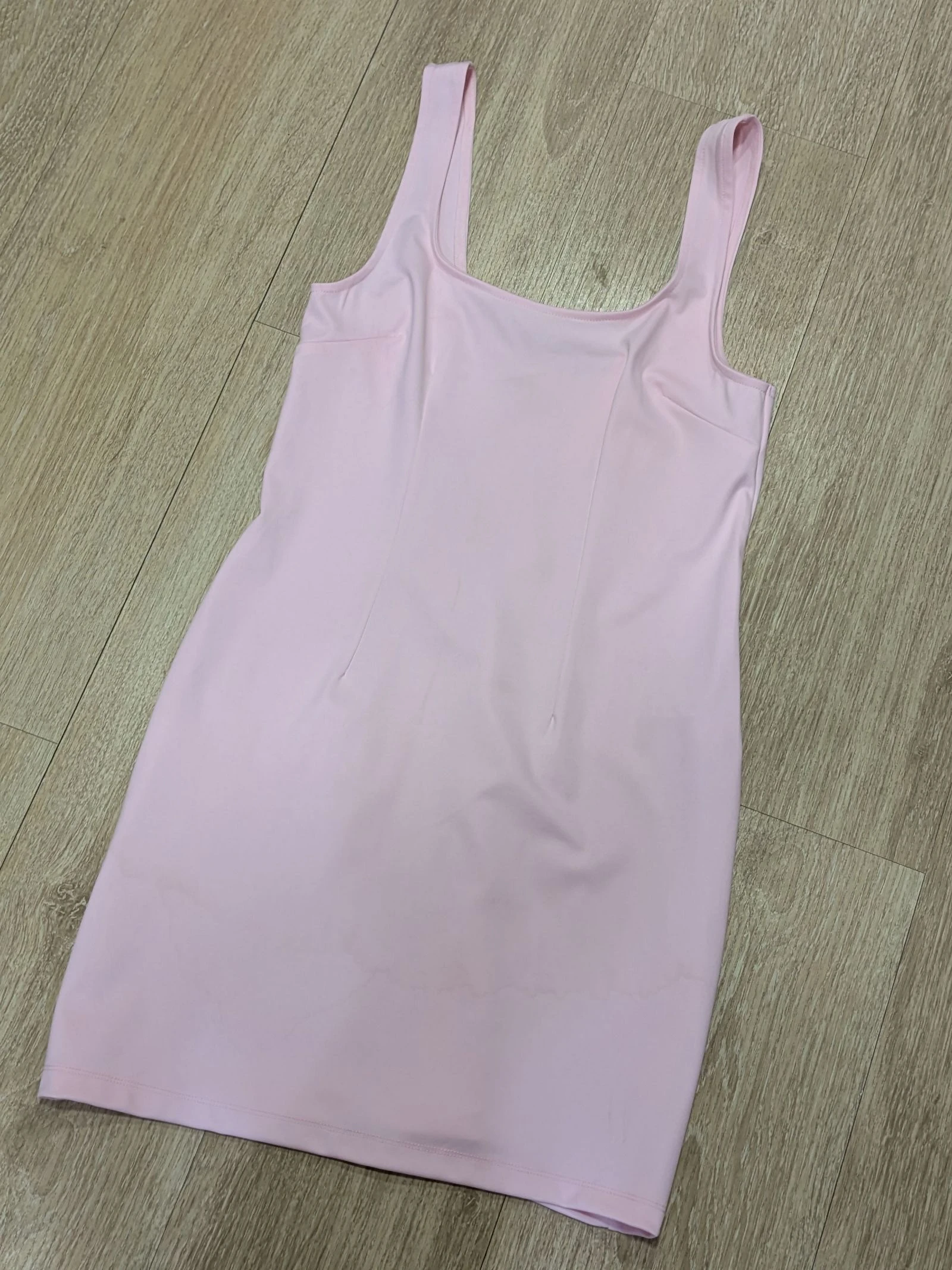 Vestido mini ajustado de tirantes en rosa pastel, estilo años 90 talla XL de Pull&Bear